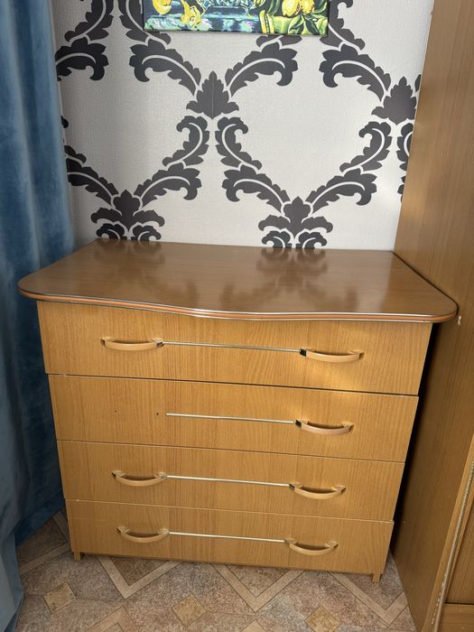 Продам шкаф и комод