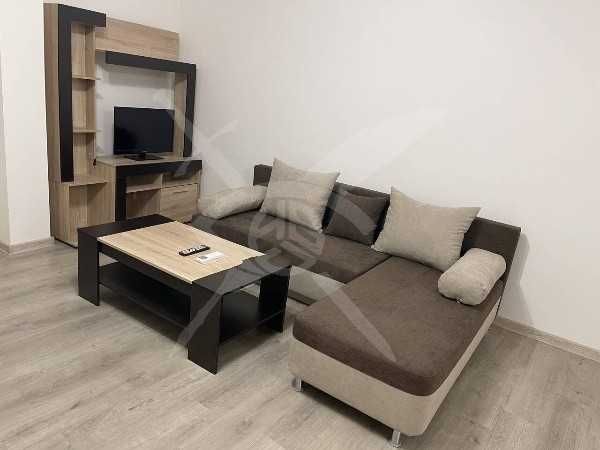 Дава се под наем Двустаен апартамент в Пловдив, Център - 67 кв.м за 550 € - Снимка #2