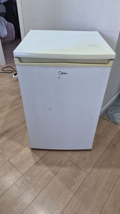 Продам морозильник