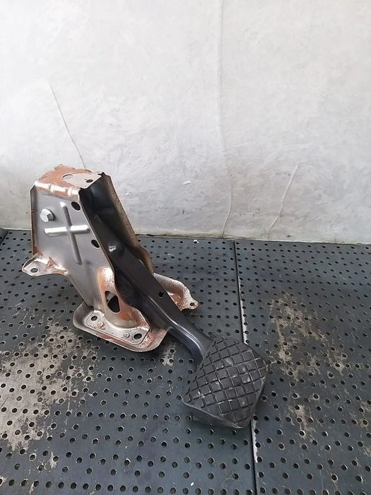 Pedala frana 2.0 tdi audi q3 8u 1k1721117h