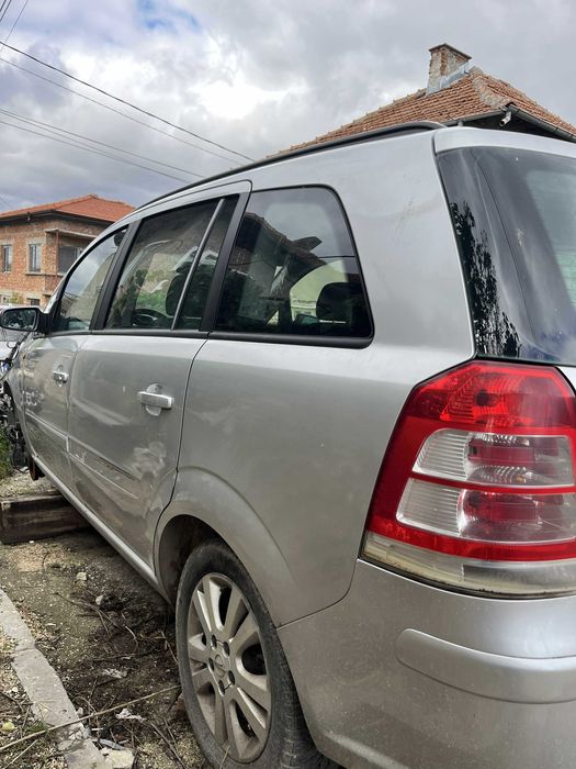 Опел Зафира /за зглабяне или за части/