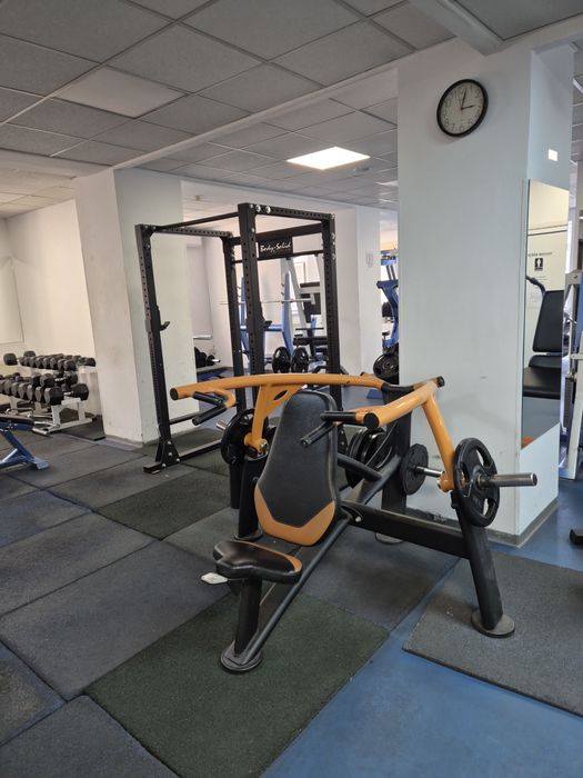 De vânzare pachet aparate sala fitness