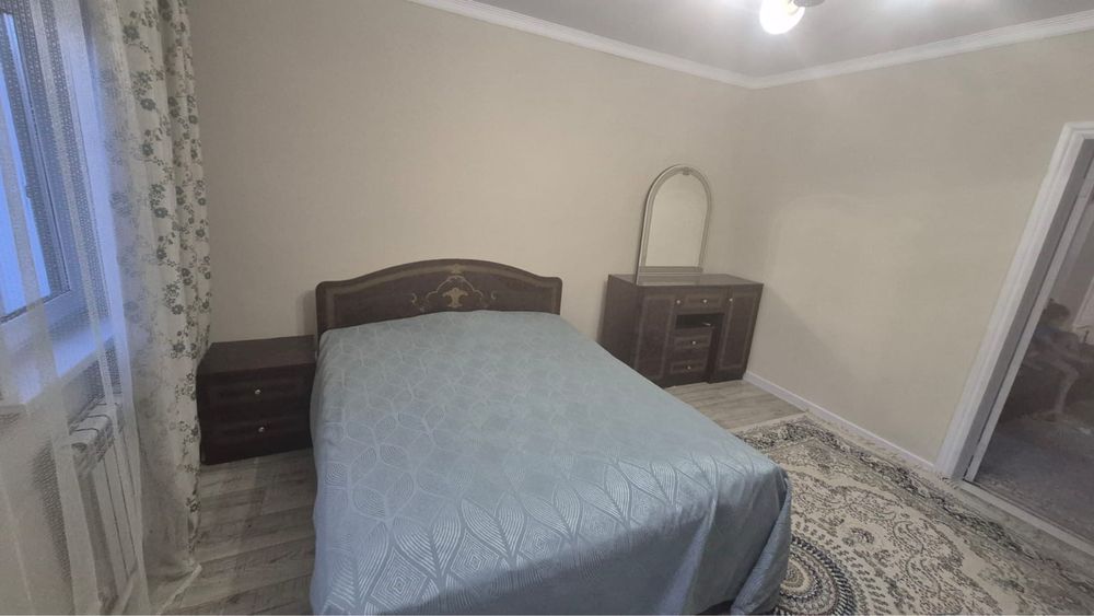 Спальний гарнитур б/у