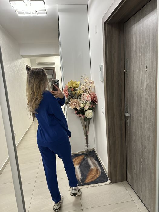 Trening damă nou cu etichetă, mărimea S – albastru electric