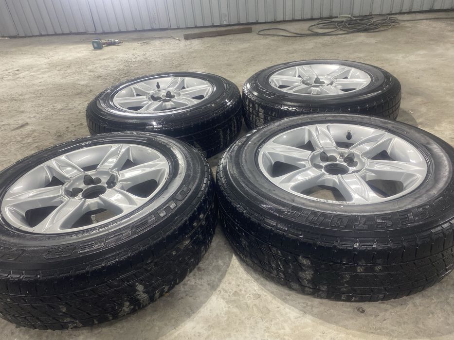 Диски в комплекте от авто рав 4