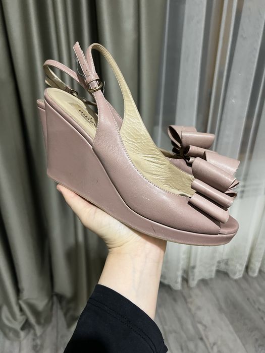 Босоножки Valentino