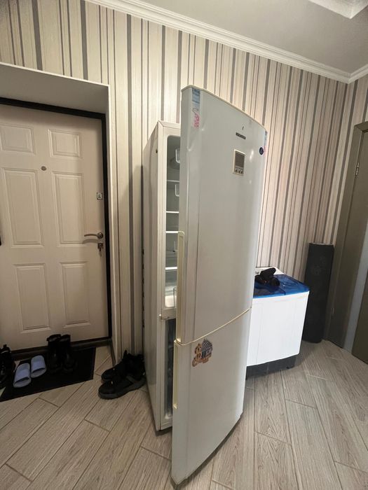 продам холодильник