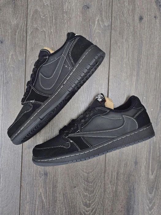 Налични Air Jordan 1 Low x Travis Scott Black Phantom