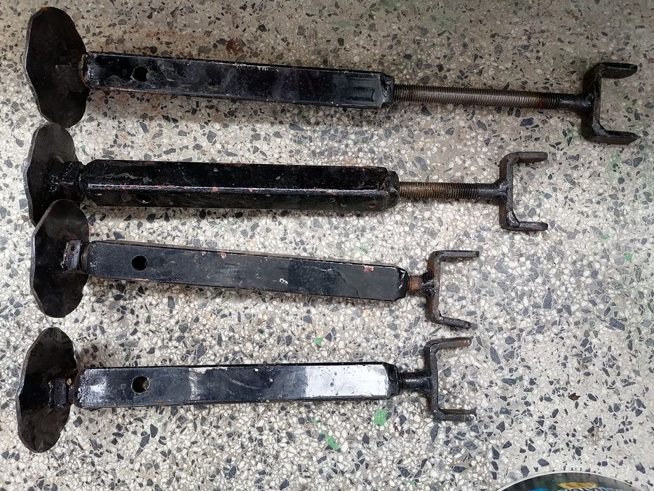 Метални подпорки