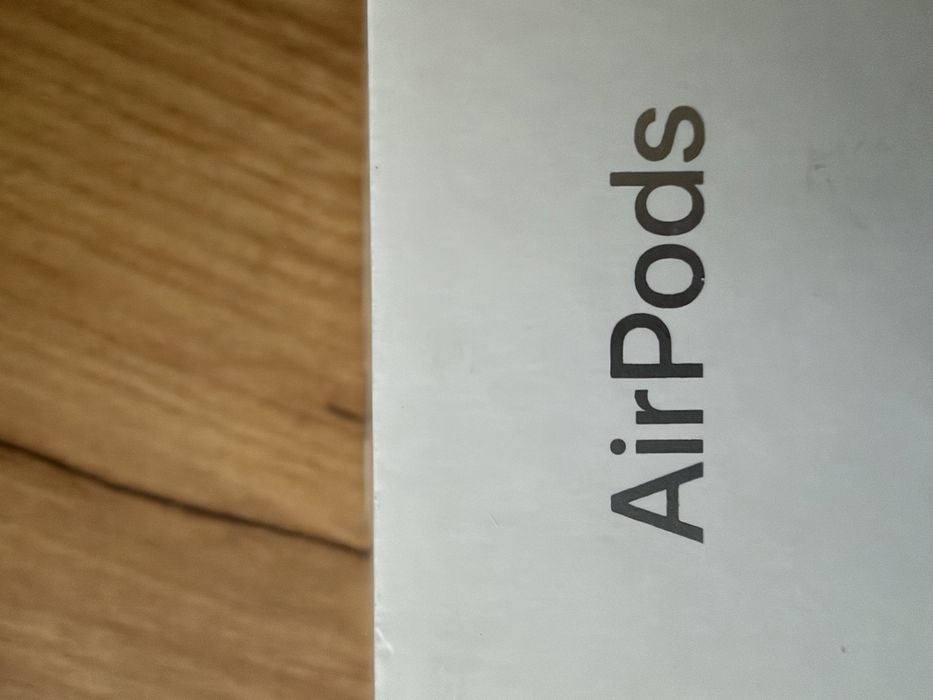 Appel  AIRPODS 5TH й Technics EAH-AZ100