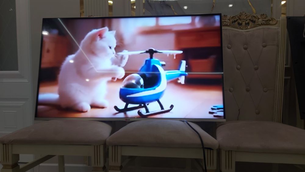 LG смарт ТВ 47×130