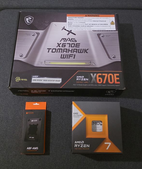 Kit gaming : MSI MAG X670E TOMAHAWK WIFI , RYZEN 7800X3D- 2500 RON fix
