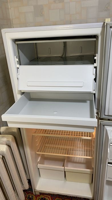 Продам холодильник