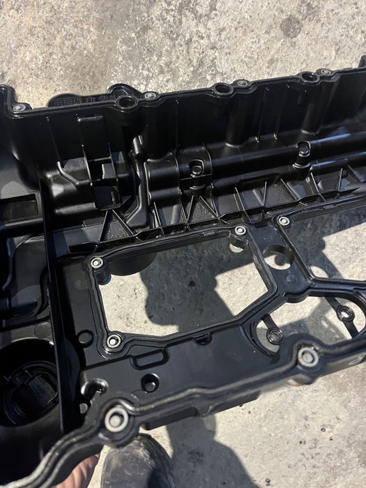 Капак клапани глава бмв 328и 320и ф30 ф25 bmw f30 f25 320i 328i n20b20