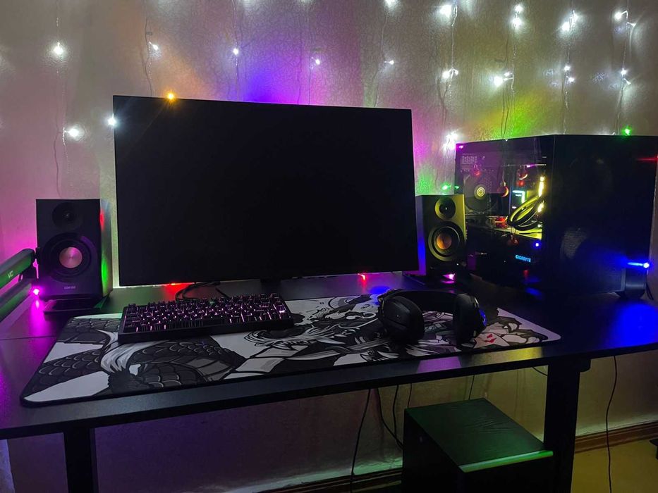 Монитор Samsung Odyssey G5 G50D S32DG500EI