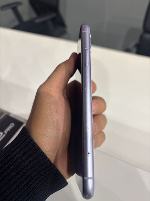 Продам iphone 11 128gb