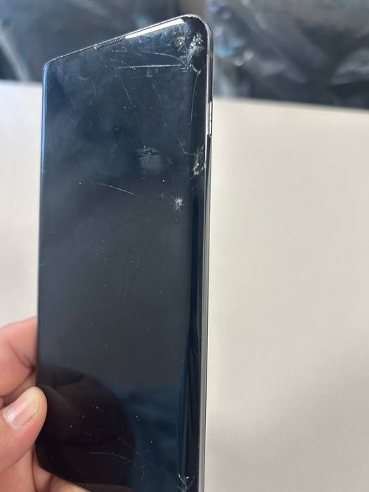 Самсунг S10 сотилади