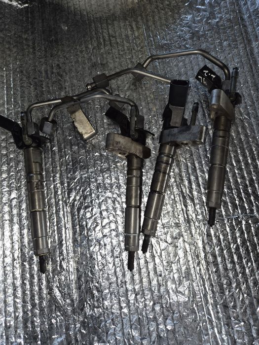 Injectoare mercedes 2.2 euro 6