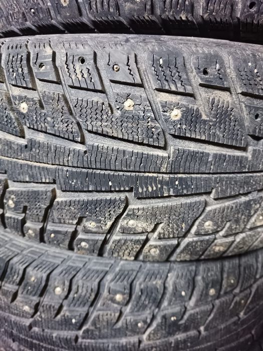Резина зимняя 265/60/18   б/у