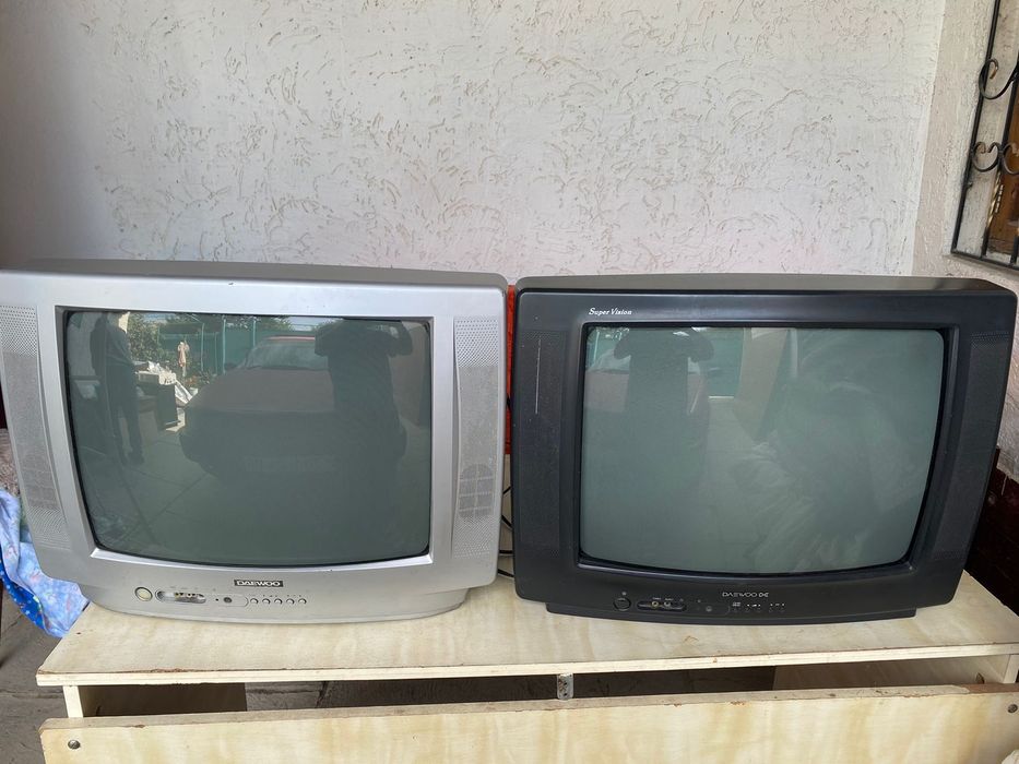 Продается два телевизора