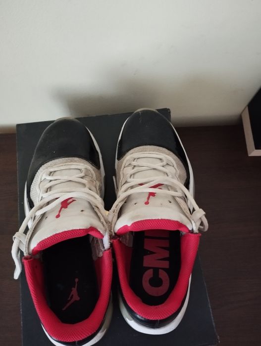 Маратонки Air Jordan 11 CMFT LOW