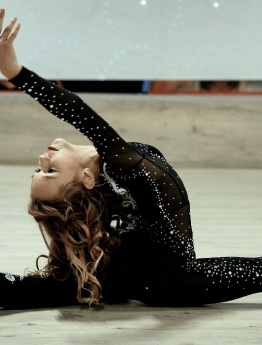 Прокат гимнастический костюм