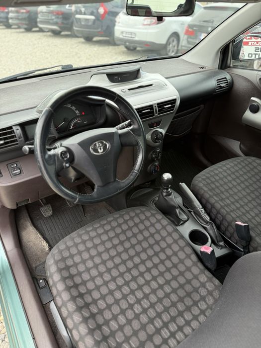 Toyota IQ 1.0 VVTi 2010