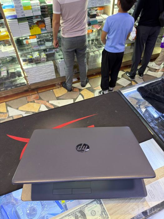 Hp intel Core i3 8130U DDR4 4GB HDD 500GB