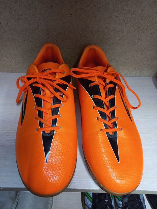 Кроссовки кожаные из Европы