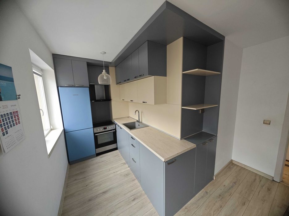 Продава се Тристаен апартамент в Варна, Автогара - 72 кв.м за 2403 €/кв.м - Снимка #10