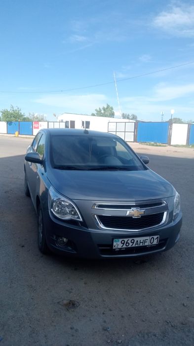 Автомобиль 2022 года