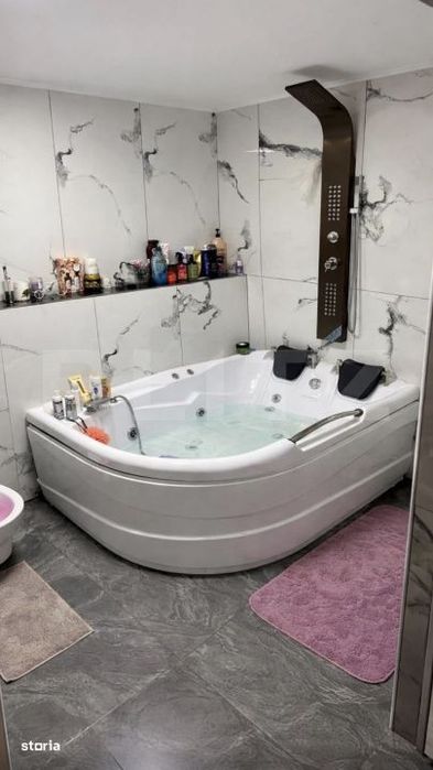 Apartament EXCLUSIVIST cu 4 camere, DECOMANDAT, 90 MP
