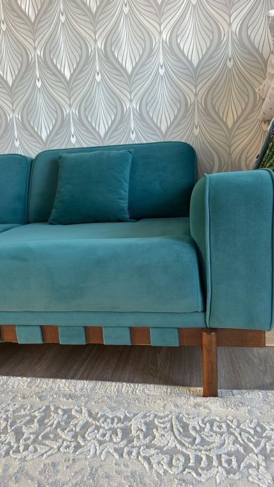 Продается диван премиум-класса в отличном состоянии 2м