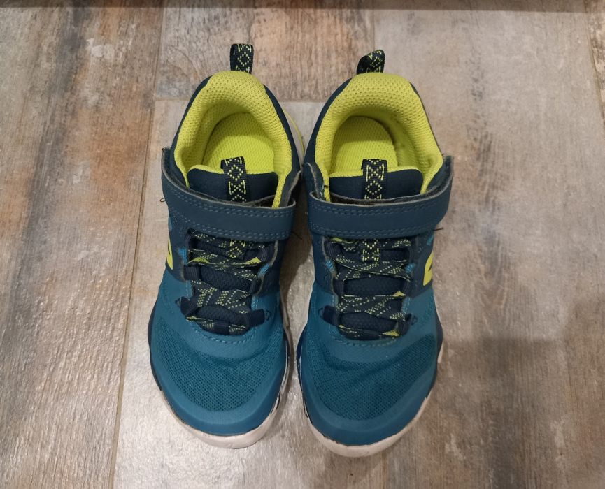 Детски обувки / маратонки за Момче на DECATHLON, номер 28