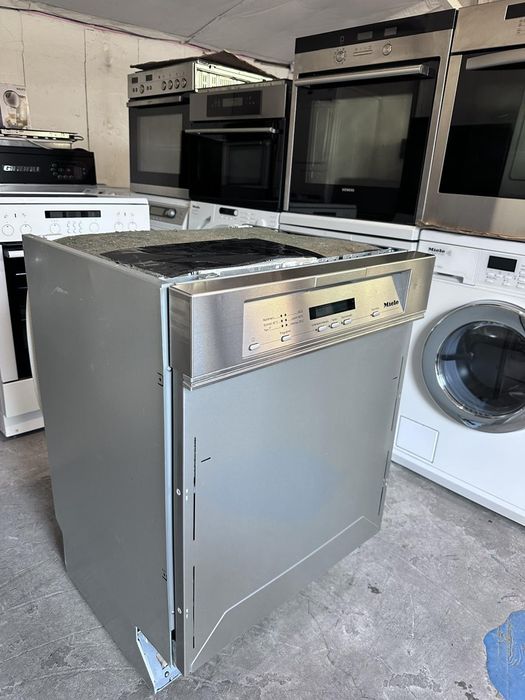 Съдомиялна +гаранция 1 година. MIELE за вграждане. Безплатна доставка за София.