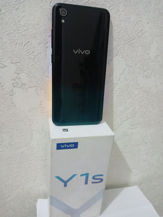 Продам Телефон ВИВО У 1  S
