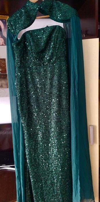 Rochie ocazie verde cu paiete și maneci voal lungi