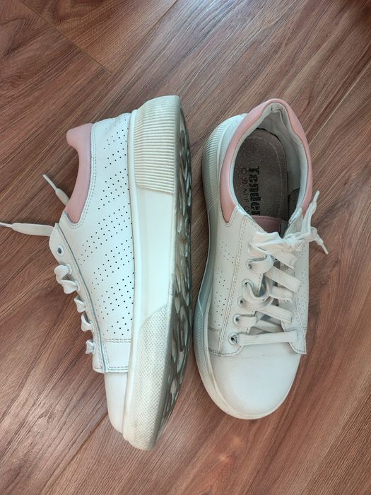 Кецове бели размер 39