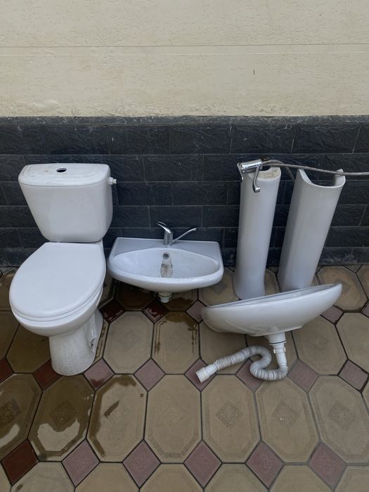 Унитаз, ванна, раквина,