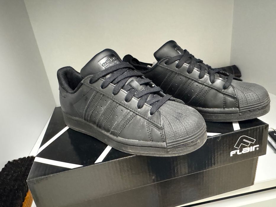 Обувки adidas superstar II