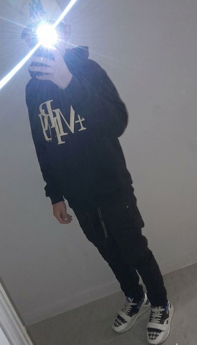 Amiri hoodie logo
