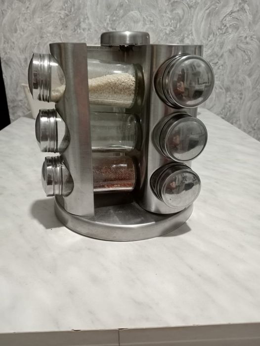 Продам органайзер для приправ