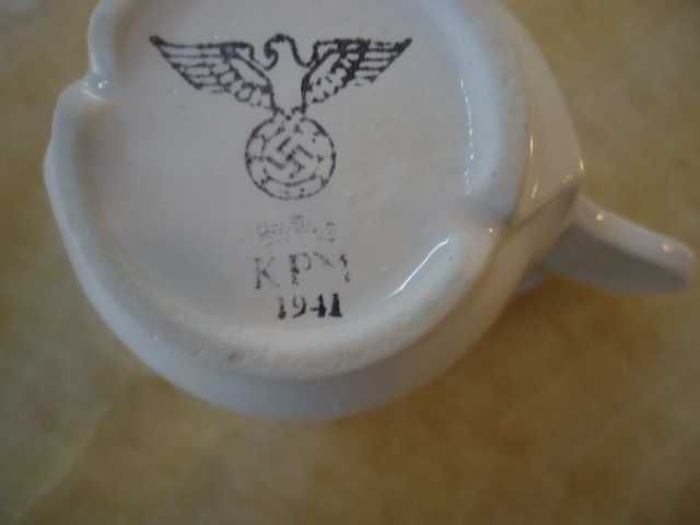 WW2 порцеланова чаша