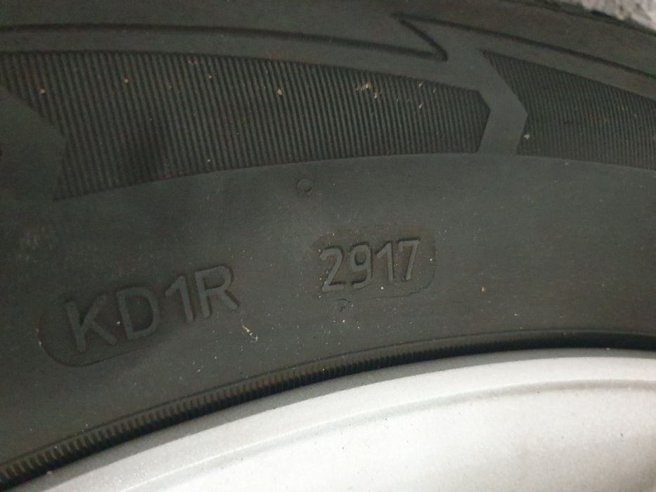 Джанти с гуми и сензори Toyota