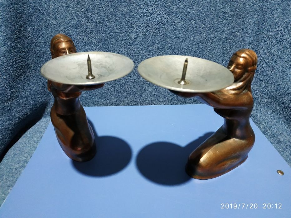 Подсвечник Статуэтка Девушка да будет свет.