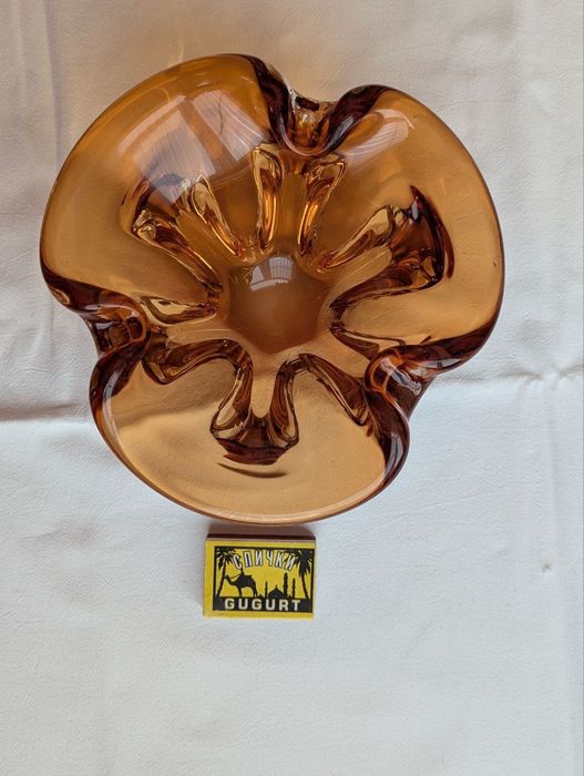 Продам вазу-пепельницу