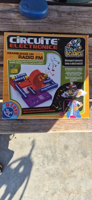 Joc educativ circuite electronice radio