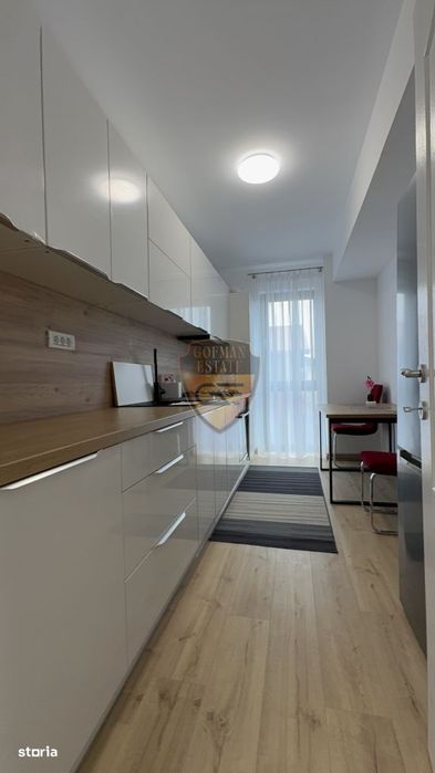 3 camere, Palazu Mare, Etaj 1, parcare subterana, 90mp, bucatarie sepa