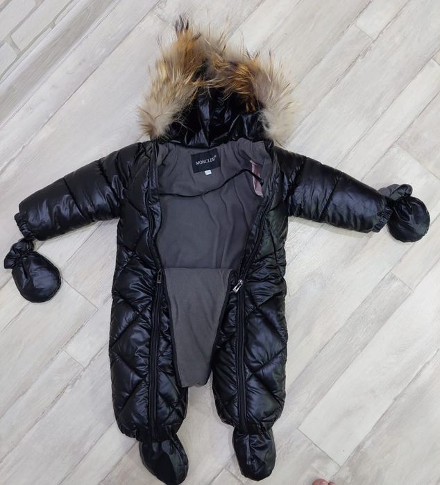 Детский комбинезон зимний.