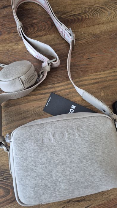 Hugo Boss  малка чанта